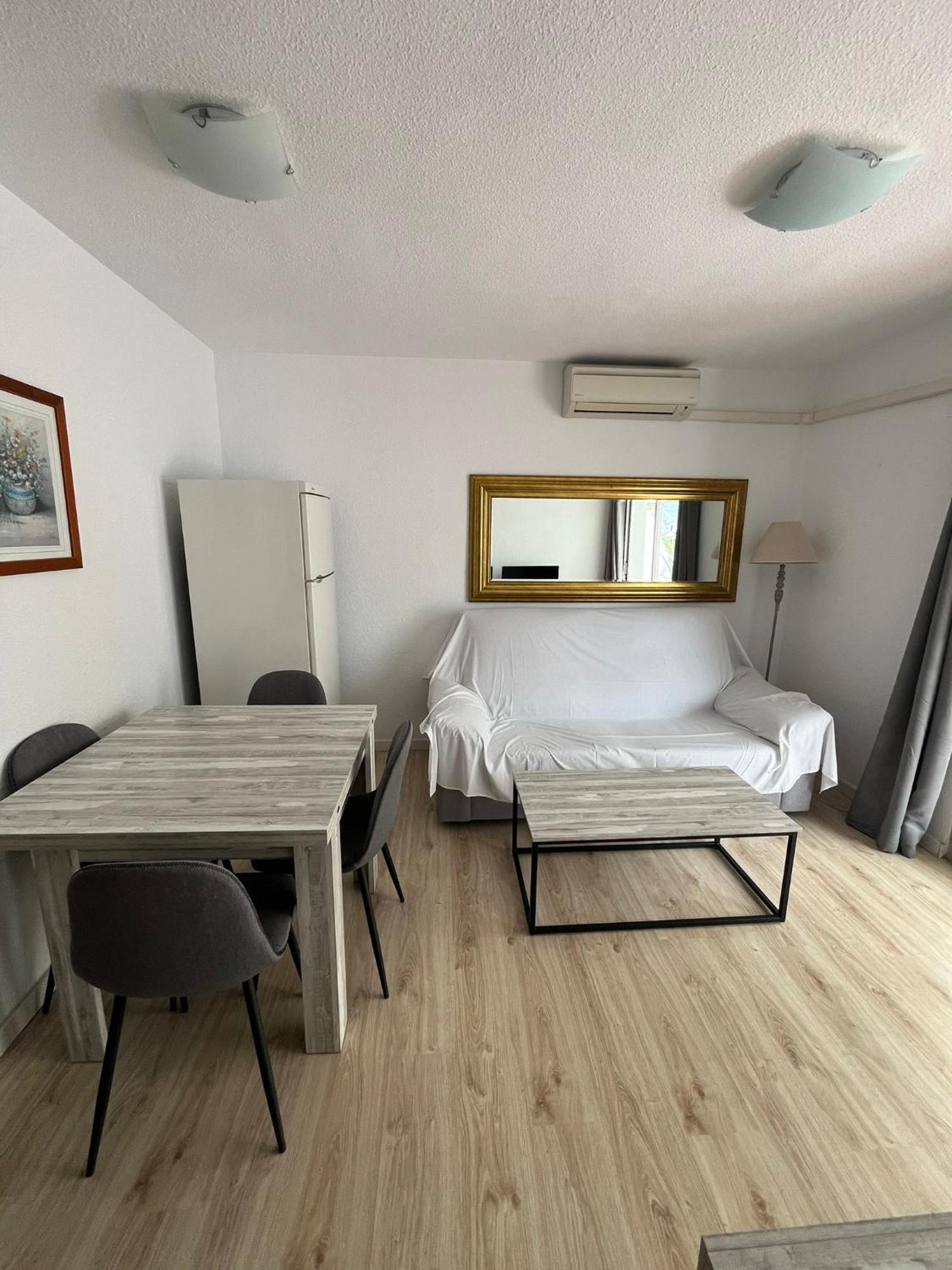 Service Apart Lazaro- Apartamentos Aguamarina 14 กัลเป ภายนอก รูปภาพ
