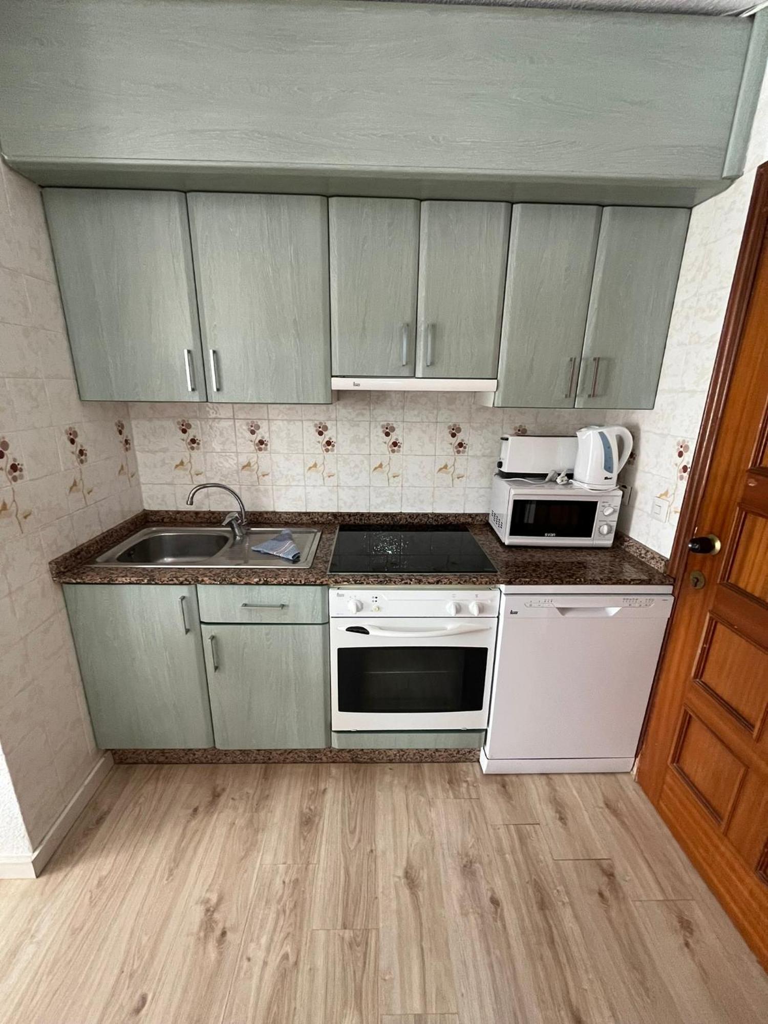Service Apart Lazaro- Apartamentos Aguamarina 14 กัลเป ภายนอก รูปภาพ