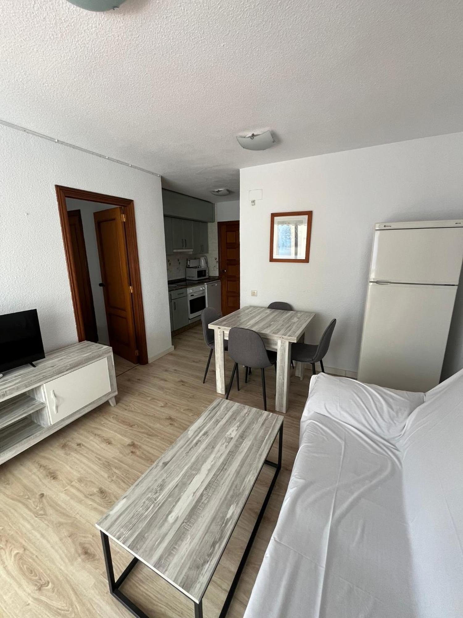 Service Apart Lazaro- Apartamentos Aguamarina 14 กัลเป ภายนอก รูปภาพ