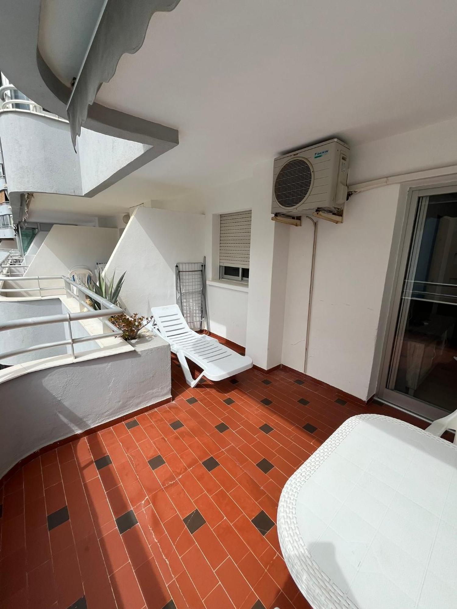 Service Apart Lazaro- Apartamentos Aguamarina 14 กัลเป ภายนอก รูปภาพ